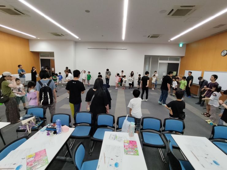 輪になって練習