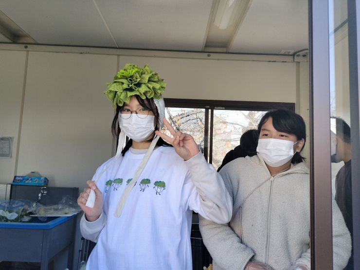 ちっチャイ菜食っチャイ鍋の売り子さん